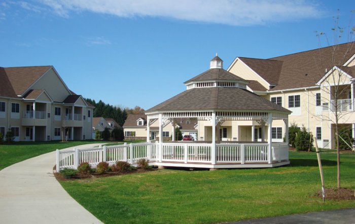 vinyl gazebo with ramp walkway